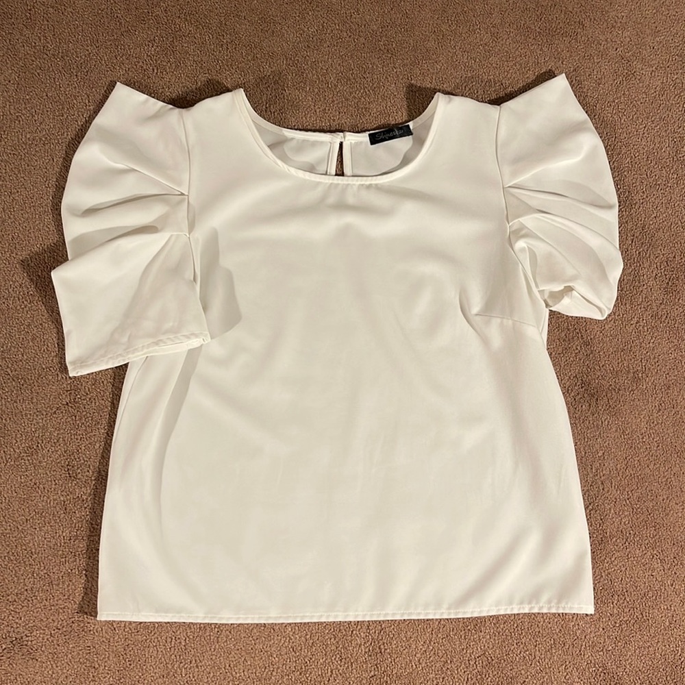 WHITE BLOUSE